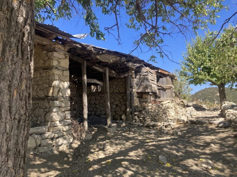 Shepherd's hut between Gökceören and Pınarbaşı.